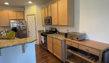 3 of 19 5266 Greenwood Dr House for rent in Mounds View, MN