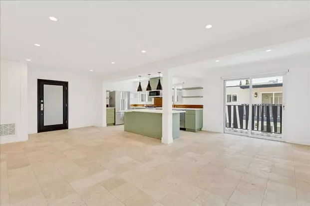 210 S Hamilton Dr Apartment for rent in Beverly Hills, CA