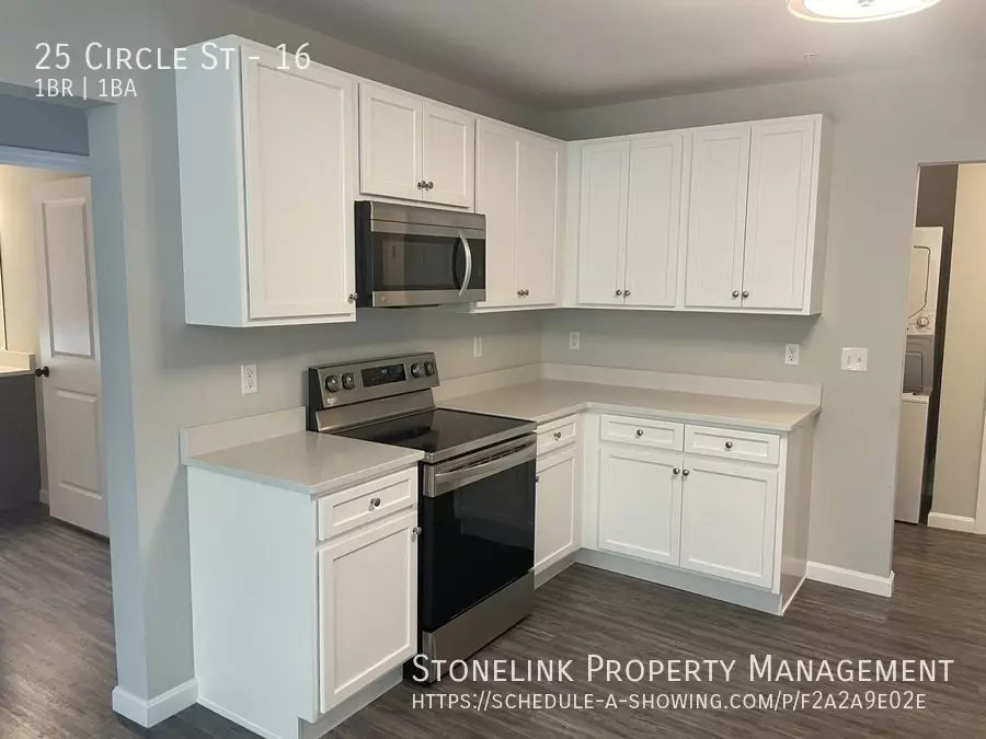 25 Circle St Apartment for rent in Rumford, RI