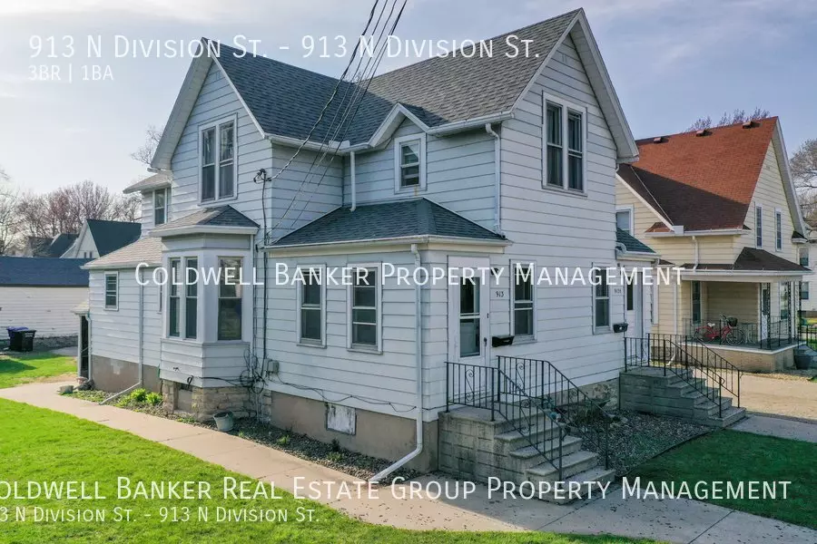 913 N Division St Apartment for rent in Appleton, WI