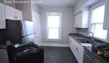 4 of 11 280 E Oakland Ave Apartment for rent in Columbus, OH