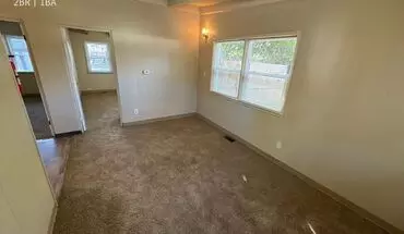 2 of 10 304 8Th Ave House for rent in Hiawatha, IA