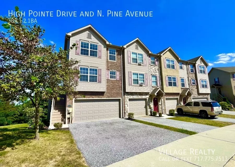 High Pointe Dr House for rent in Spring Grove, PA