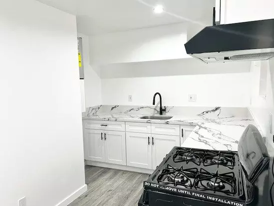 5493 Atlantic Ave Apartment for rent in Long Beach, CA