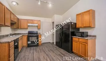 3 of 17 1312 Lafayette Ave House for rent in Kalamazoo, MI
