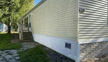 3 of 8 2338 Cascade St Apartment for rent in Flint, MI
