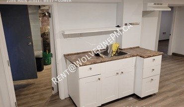 1084 Main St Apartment for rent in Hamilton, ON