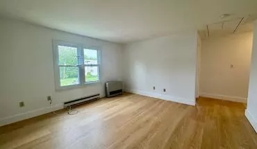 5 of 13 South Portland 2bd/1ba With Off Street Parking Included!! Available Now!! Apartment for rent in South Portland, ME