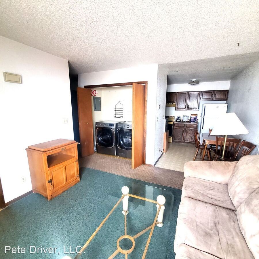 2405 S Emerson Ave Apt 3 Gillette, WY Apartment for Rent