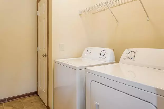 Sunset Terrace Apartment for rent in Indianola, IA