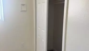 3 of 6 355 120th Apartment for rent in Los Angeles, CA
