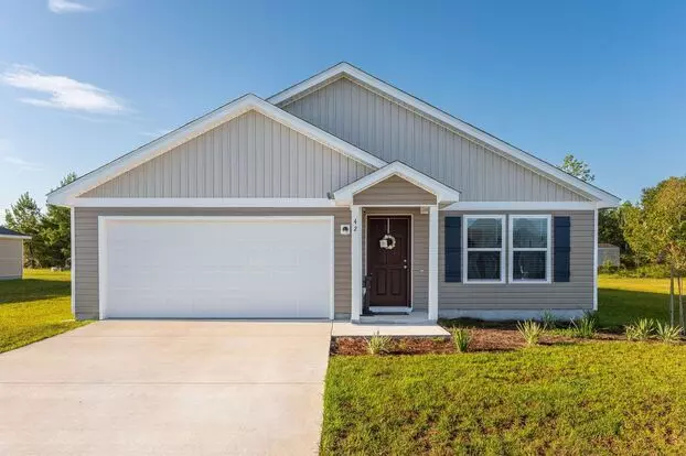 Charming 4-bed Home In Quiet Defuniak Springs Neighborhood! Apartment for rent in Defuniak Springs, FL