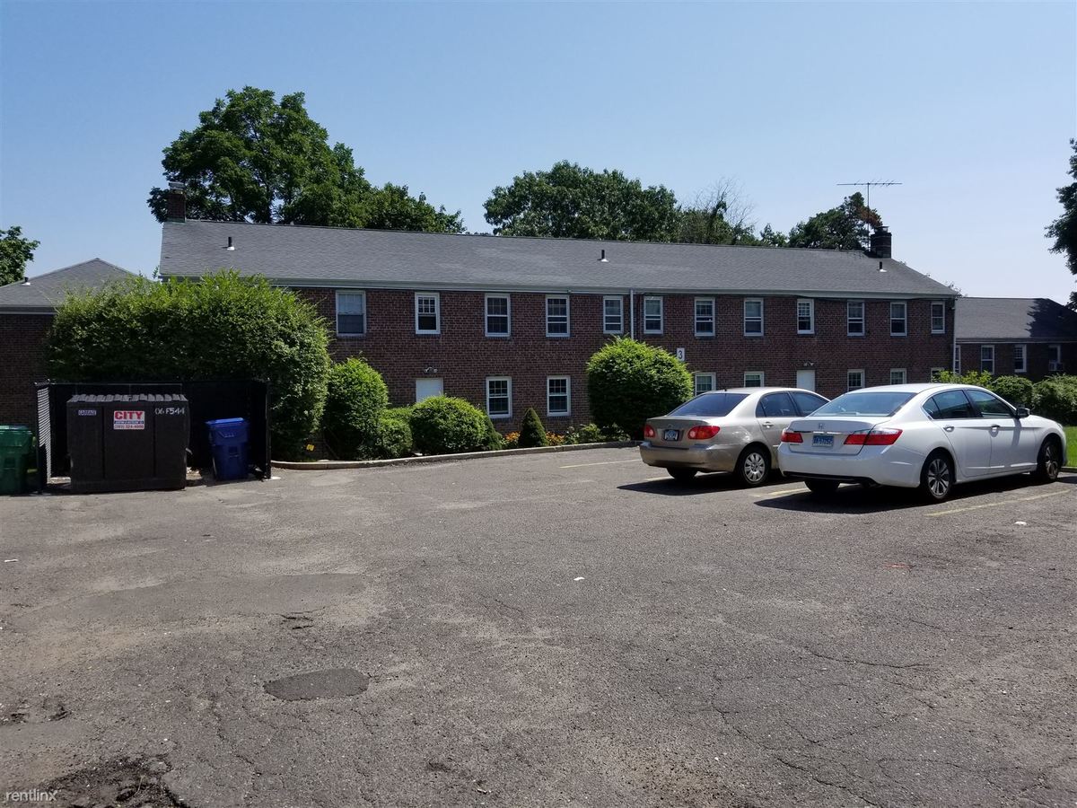 Claremont Condominiums Apartments Norwalk, CT Rentable