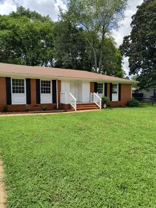 Fully Renovated 3 Bedroom, 2 Bath Home Apartment for rent in Huntsville, AL