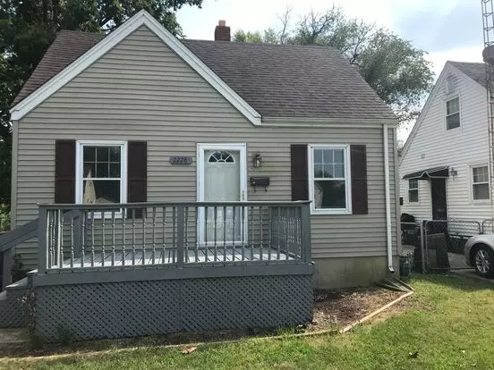 3 Bed / 1 Bath, North Side Single Family Rental Home For $1250.00/month. $1250deposit Required. Apartment for rent in Springfield, IL