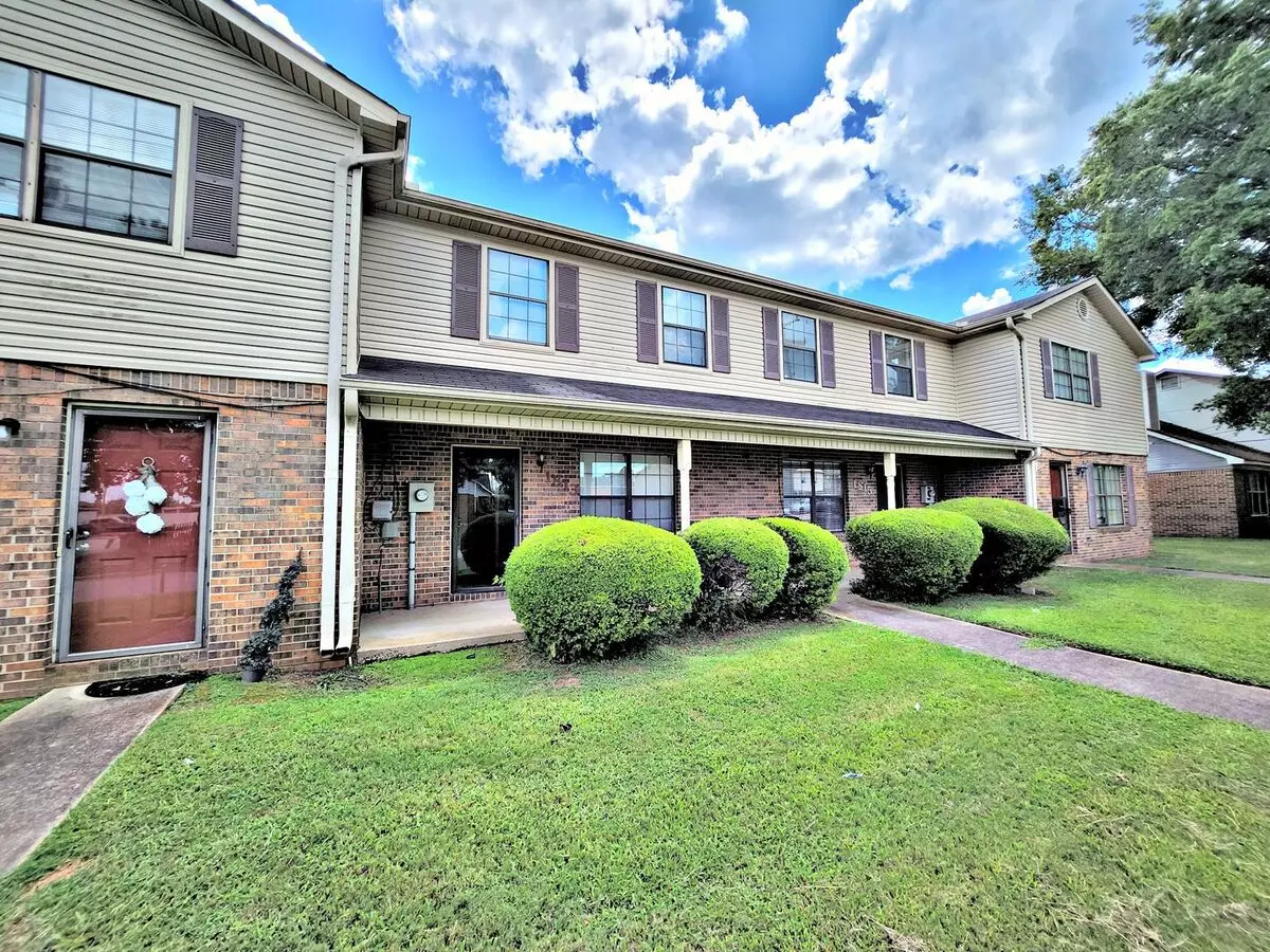 (son-3) Glenn Street Townhomes Apartment for rent in Decatur, AL