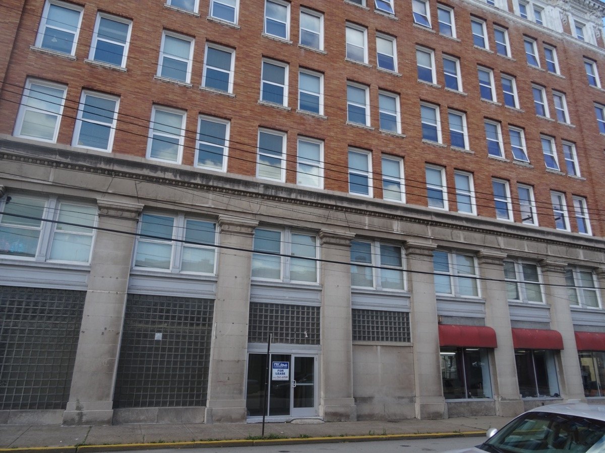 Shields Building Apartments 822 Wood St Pittsburgh, PA