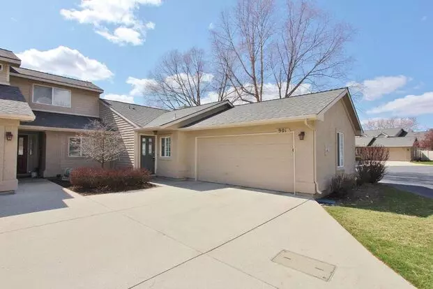 Single-level Townhome Nestled In Se Boise Apartment for rent in Boise, ID