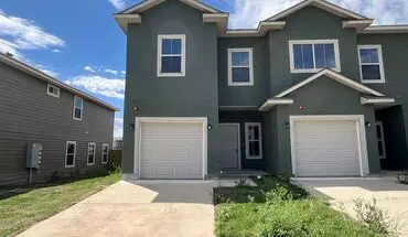 2 of 33 13309 Reid Mdws House for rent in Live Oak, TX