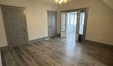 4 of 6 938 Lincoln Ave Apartment for rent in Fort Wayne, IN