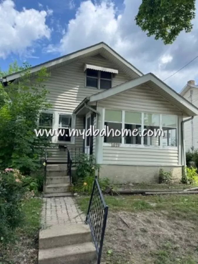 1018 Archer Apartment for rent in Fort Wayne, IN