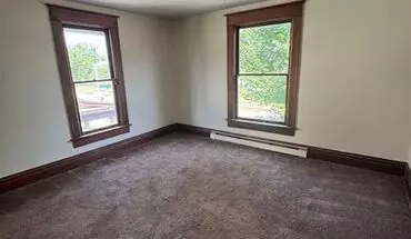 4 of 5 1208 Columbia Ave Apartment for rent in Fort Wayne, IN