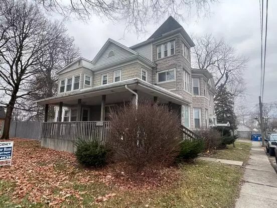 2516 Bowser Apartment for rent in Fort Wayne, IN 2516 Bowser Apartment for rent in Fort Wayne, IN