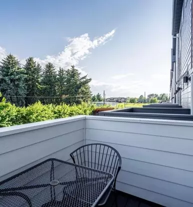 3-story Urban Walk Up At A Modern Community 2 Weeks Free Rent- 1 Year Lease Apartment for rent in Bozeman, MT