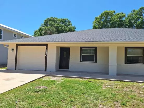 2br 2ba Plus 1 Car Garge Duplex - Edgewater Apartment for rent in Edgewater, FL 2br 2ba Plus 1 Car Garge Duplex - Edgewater Apartment for rent in Edgewater, FL