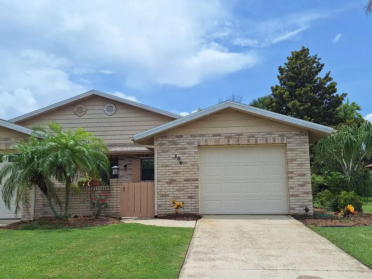 Adorable 2br 2ba Duplex In Shangr La Village House for rent in Edgewater, FL