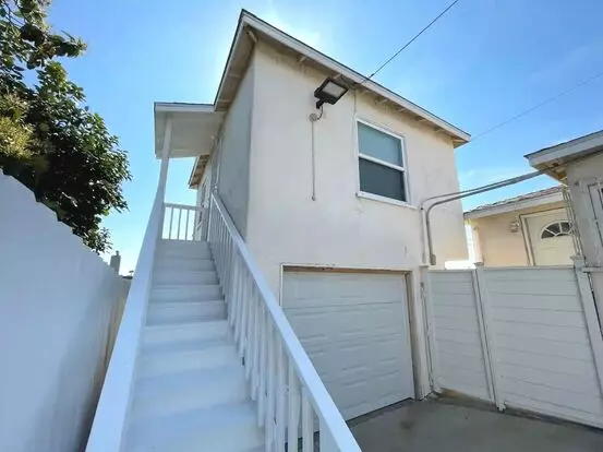 Charming Studio In National City – Private Entrance & Parking! Apartment for rent in National City, CA