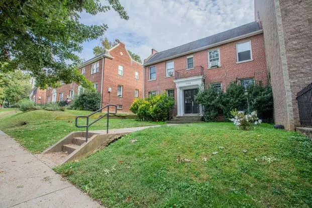 Edmunds St Nw 4000 Pm Hold Funds $460.98 05/25 - Pm Hold Hold Funds 2,325.00 05/25 - Pm Hold Funds $2,025.00 05/25 - Funds Rec&#39;d. 05/12/25 Apartment for rent in Washington, DC