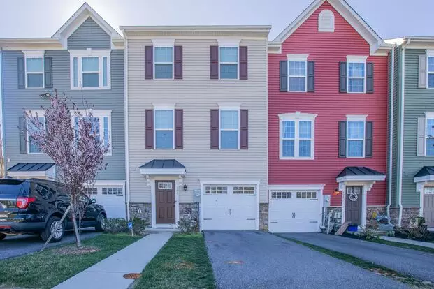 Beautiful 3 Br/2.5 Ba Townhome In Brooklyn Park! Apartment for rent in Brooklyn Park, MD