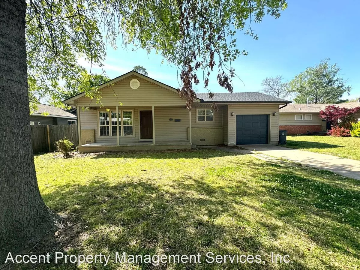 5736 E 27th Pl House for rent in Tulsa, OK