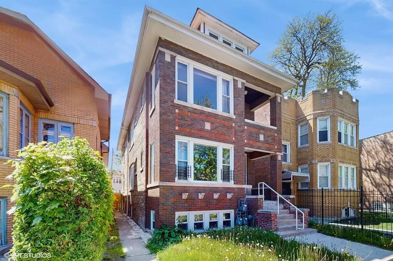 Modern 3br – Spacious, Bright & Stylish (1st Floor) House for rent in Chicago, IL