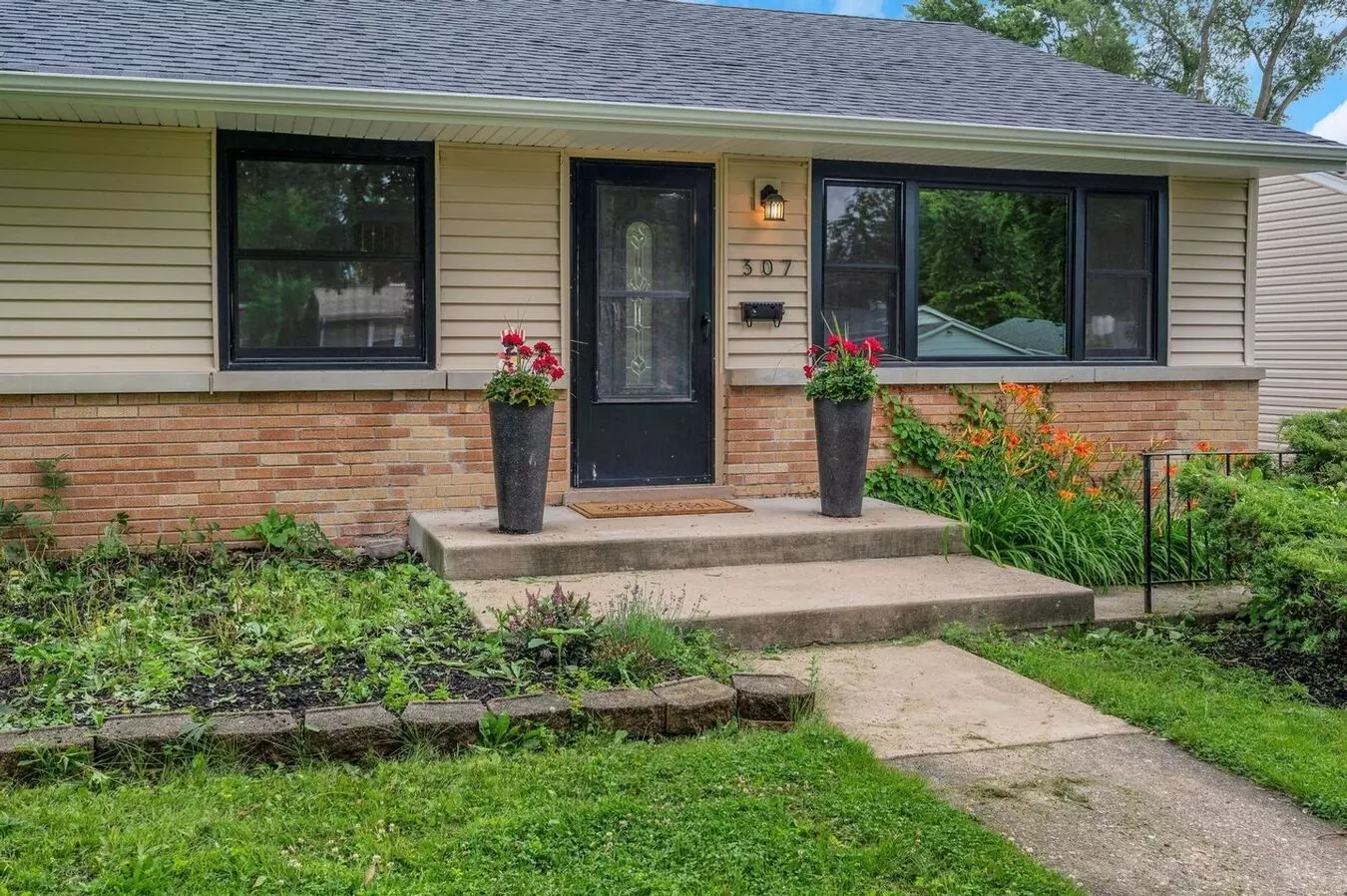 Charming 3br House In Wheaton House for rent in Wheaton, IL