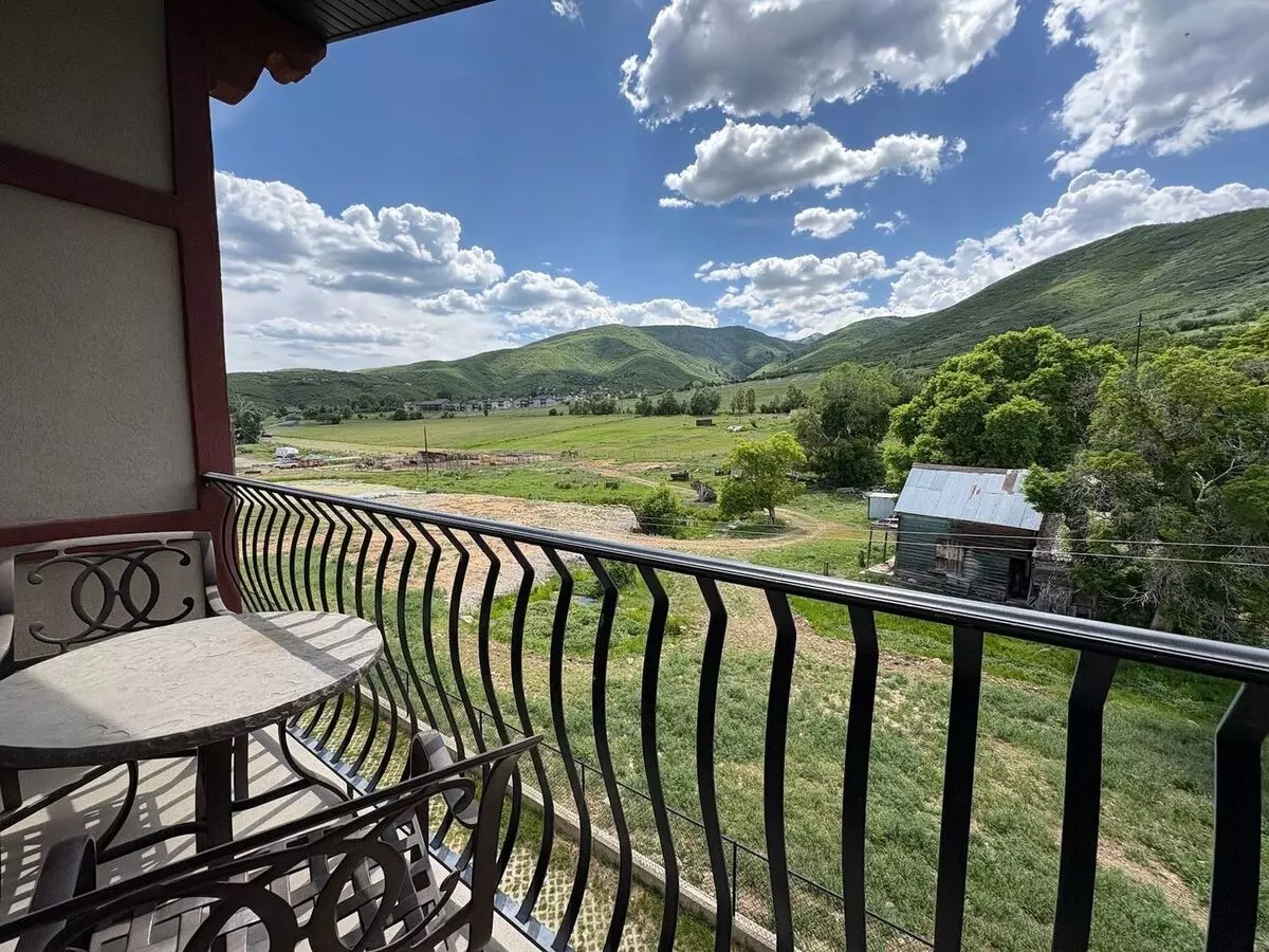 Charming Zermatt Villa | 2br | Mountainside Views | Fully Furnished | All Utilities Included Available July 1, 2025 | No Pets Apartment for rent in Midway, UT