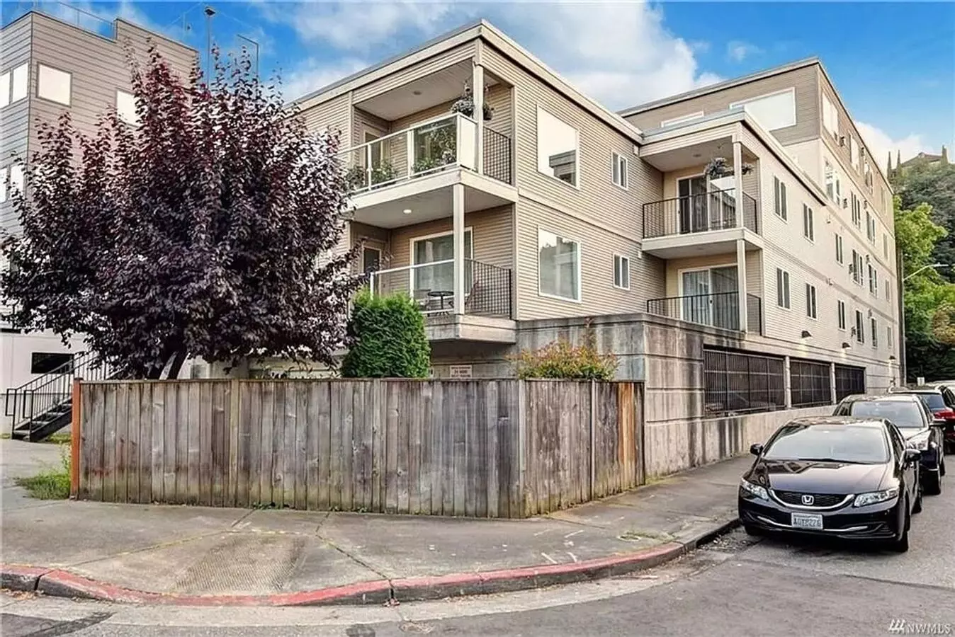 Fresh & Contemporary 1 Bed, 1 Bath With Lake, Mountain And City Views Apartment for rent in Seattle, WA