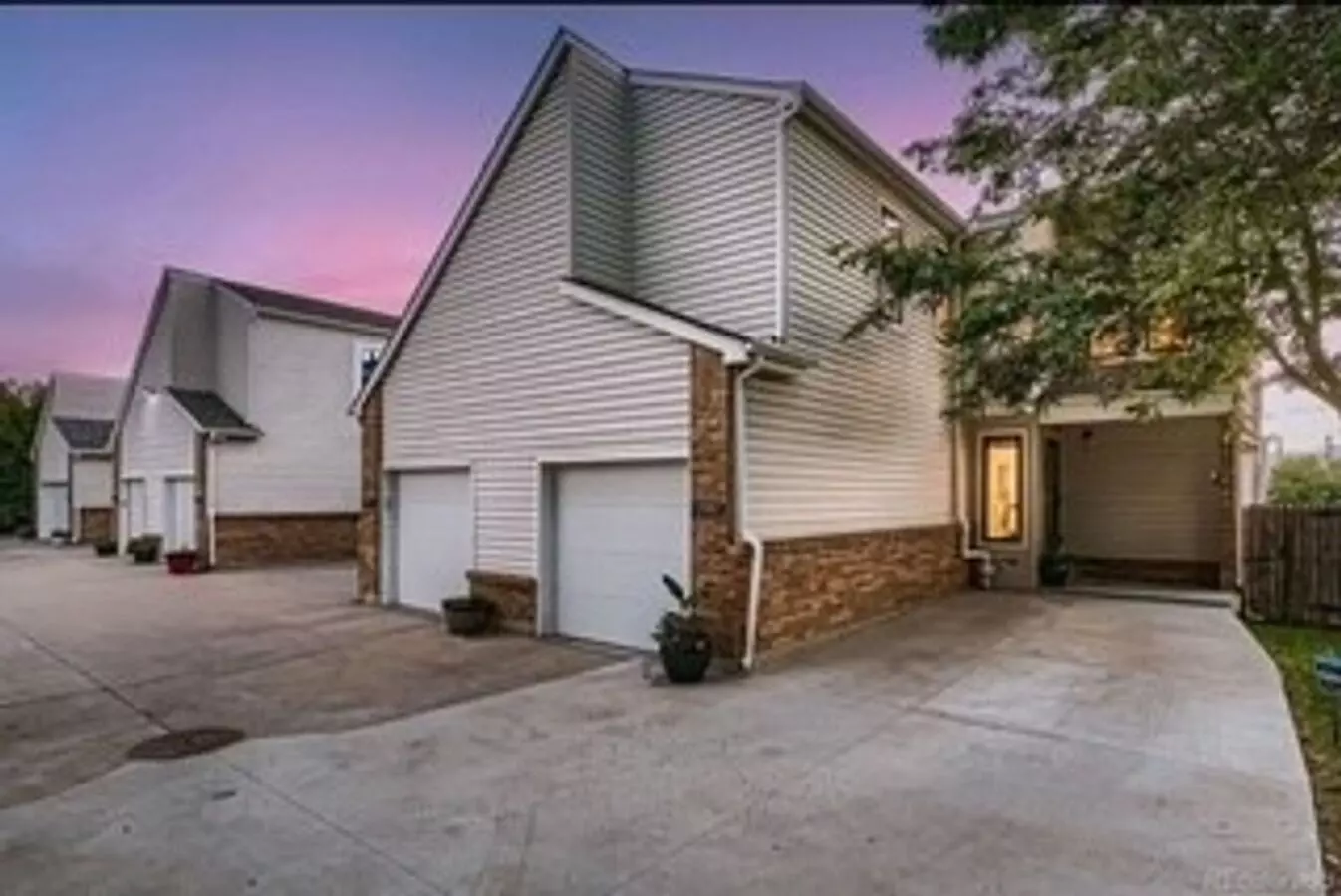Spacious Townhome In Aurora House for rent in Aurora, CO