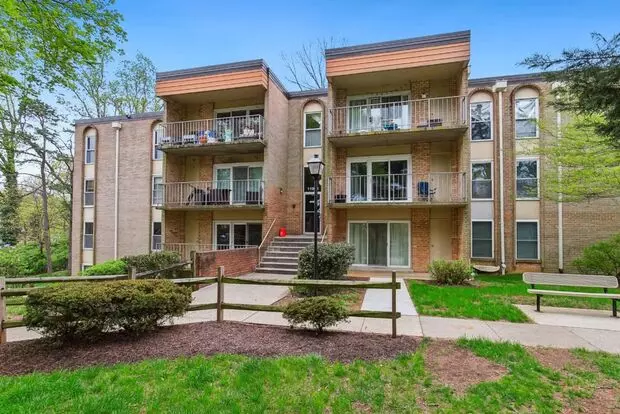 Charming 2br Condo In Rockville *utilities Included* Apartment for rent in Rockville, MD