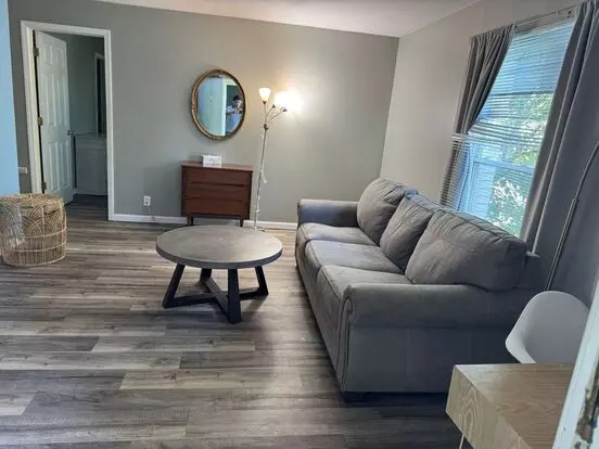 Charming 1br Duplex In Saint Louis Apartment for rent in St Louis, MO Charming 1br Duplex In Saint Louis Apartment for rent in St Louis, MO