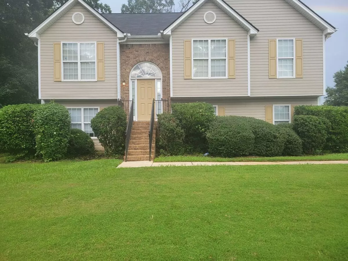 Charming 4 Br 3 Bt House In Covington House for rent in Covington, GA