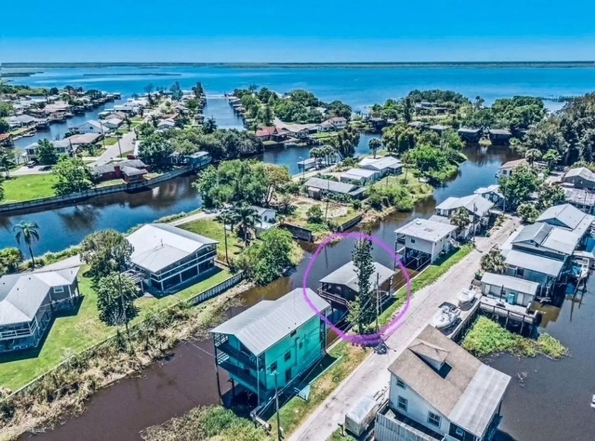 Charming 2br Waterfront Cabin In Cocoa House for rent in Cocoa, FL