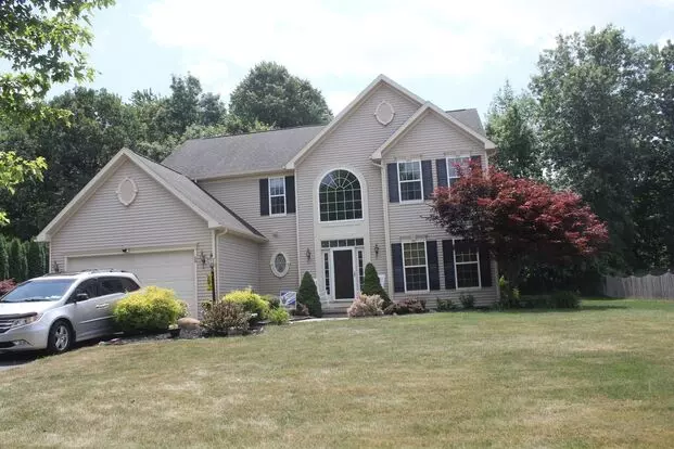 Spacious 4br House In Webster. Apartment for rent in Webster, NY