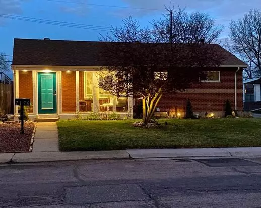 Spacious 5br House In Denver Apartment for rent in Denver, CO Spacious 5br House In Denver Apartment for rent in Denver, CO