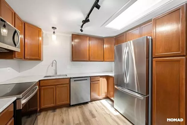Newly Renovated 4br Duplex In Sw Loveland Apartment for rent in Loveland, CO