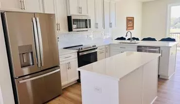 2 of 13 Charming 3br Townhome In Charlotte House for rent in Charlotte, NC