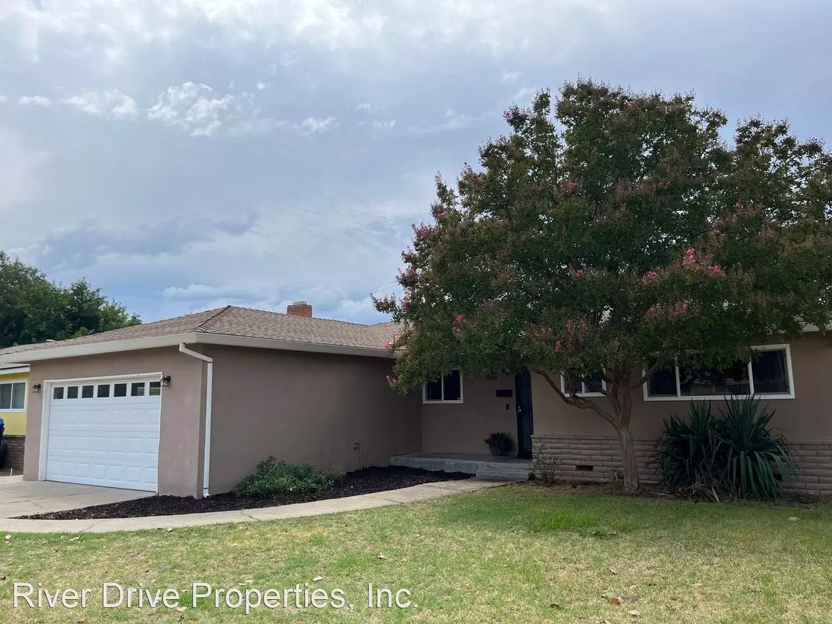 2509 Parsons Ave House for rent in Merced, CA