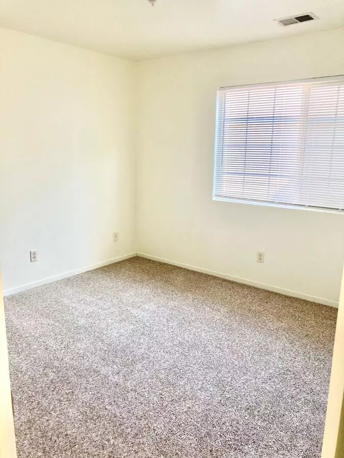1717 Eaton Rd Apartment for rent in Chico, CA