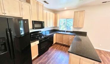 642 Ivy Street / 710 W 7th St Apartment for rent in Chico, CA